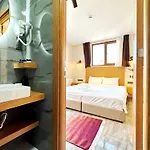 Hotel Sultan Pier