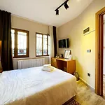 Sultan Pier Hotel