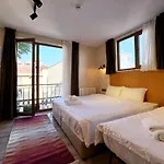 Sultan Pier Hotel